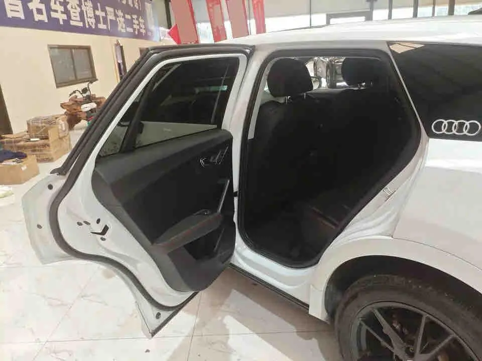 Audi 2022 Q2L 1.4TFSI 35TFSI Aggressive Dynamic Automatic 3