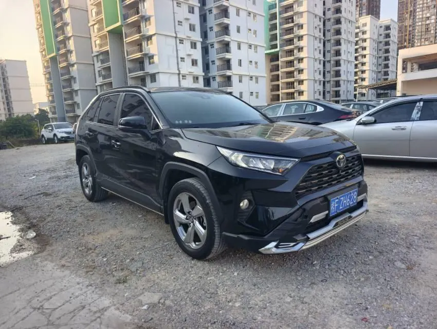 Toyota 2022 RAV4 Rongbo 2.0 Stepless Two-Drive Fashion Plus Edition Automatic Gear 3
