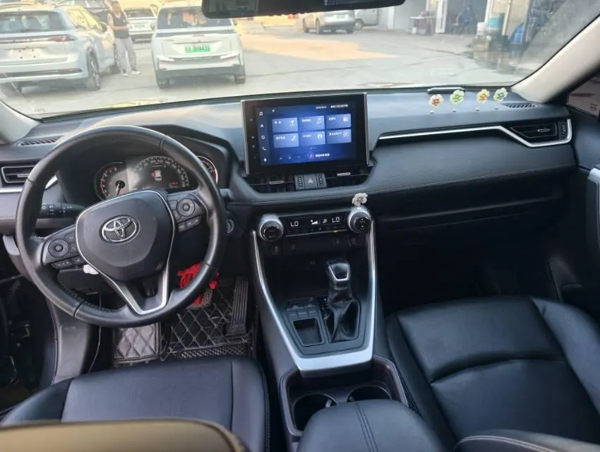 Toyota 2022 RAV4 Rongbo 2.0 Stepless Two-Drive Fashion Plus Edition Automatic Gear 6