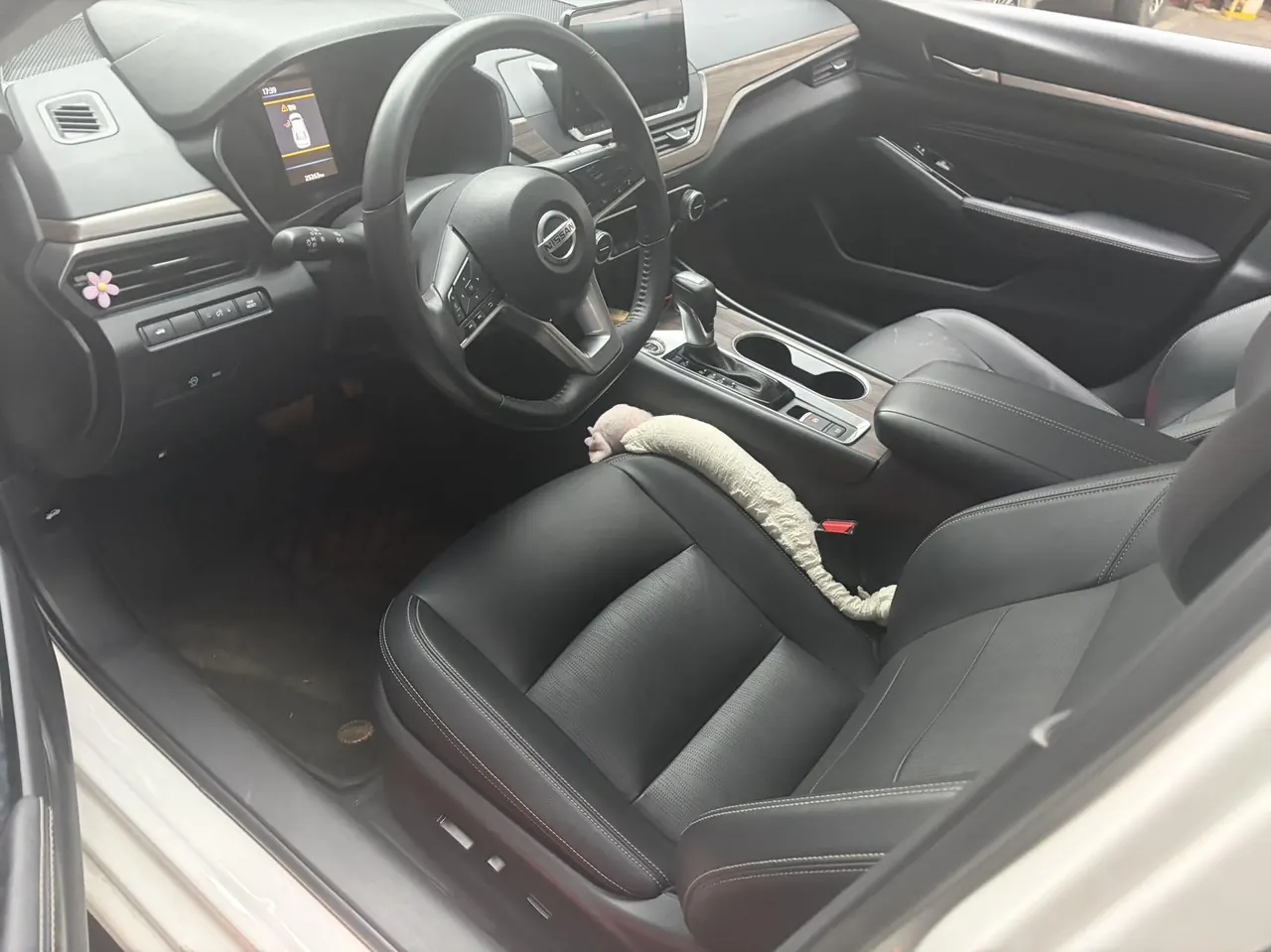 Nissan 2022 Teana 2.0 Stepless XL-TLS Pleasant Edition Automatic Gear 4