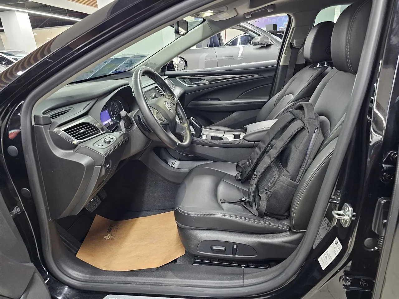 Buick 2022 LaCrosse 1.5T 552T Luxury Automatic Gear 2