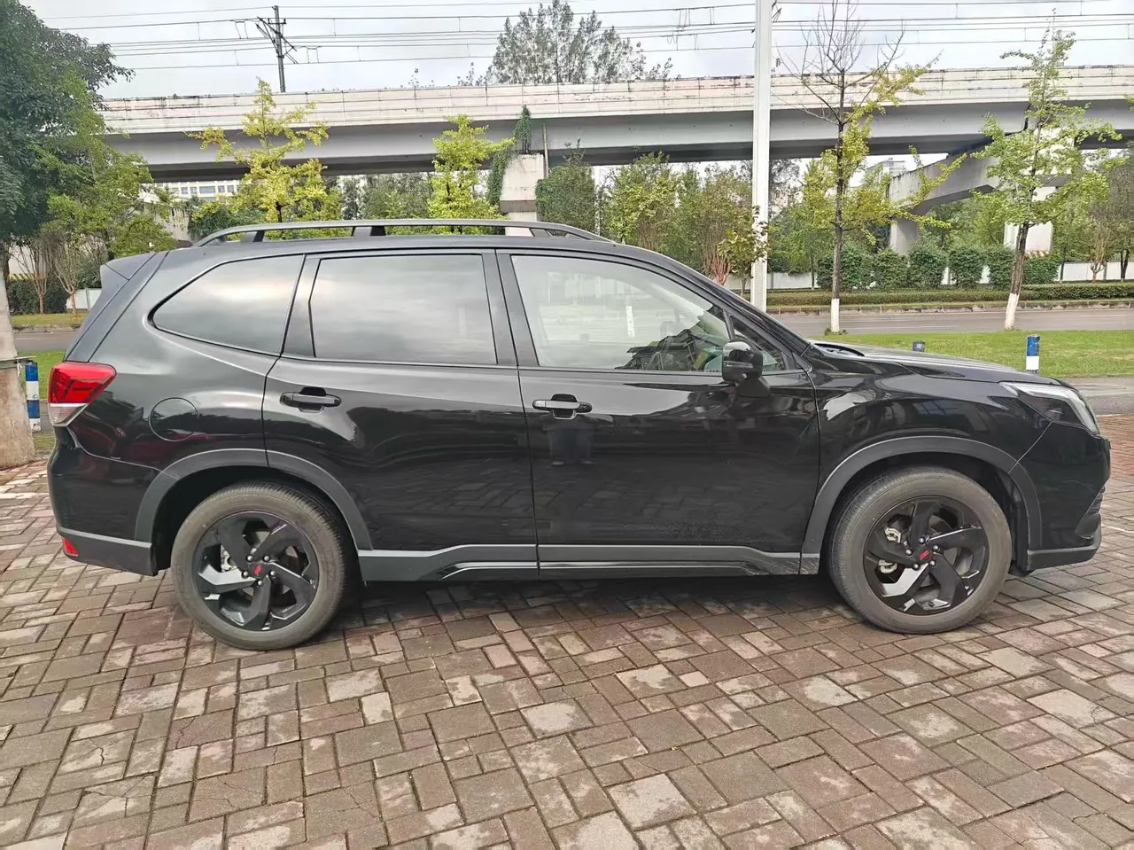 Subaru Forester (Imported) 2024 Forester 2.5i Stepless STI Sport Automatic Gear 12