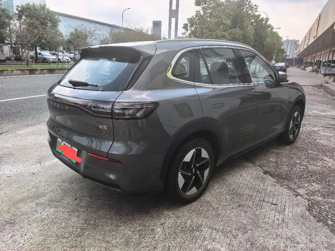 Geely Galaxy 2026 E 5 610km Discovery Edition Automatic Gear 3