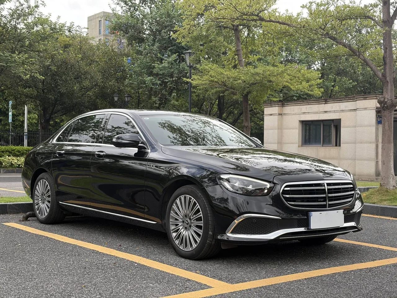Mercedes Benz E Class 2021 E 300 L 2.0T Luxury Automatic Gear 2