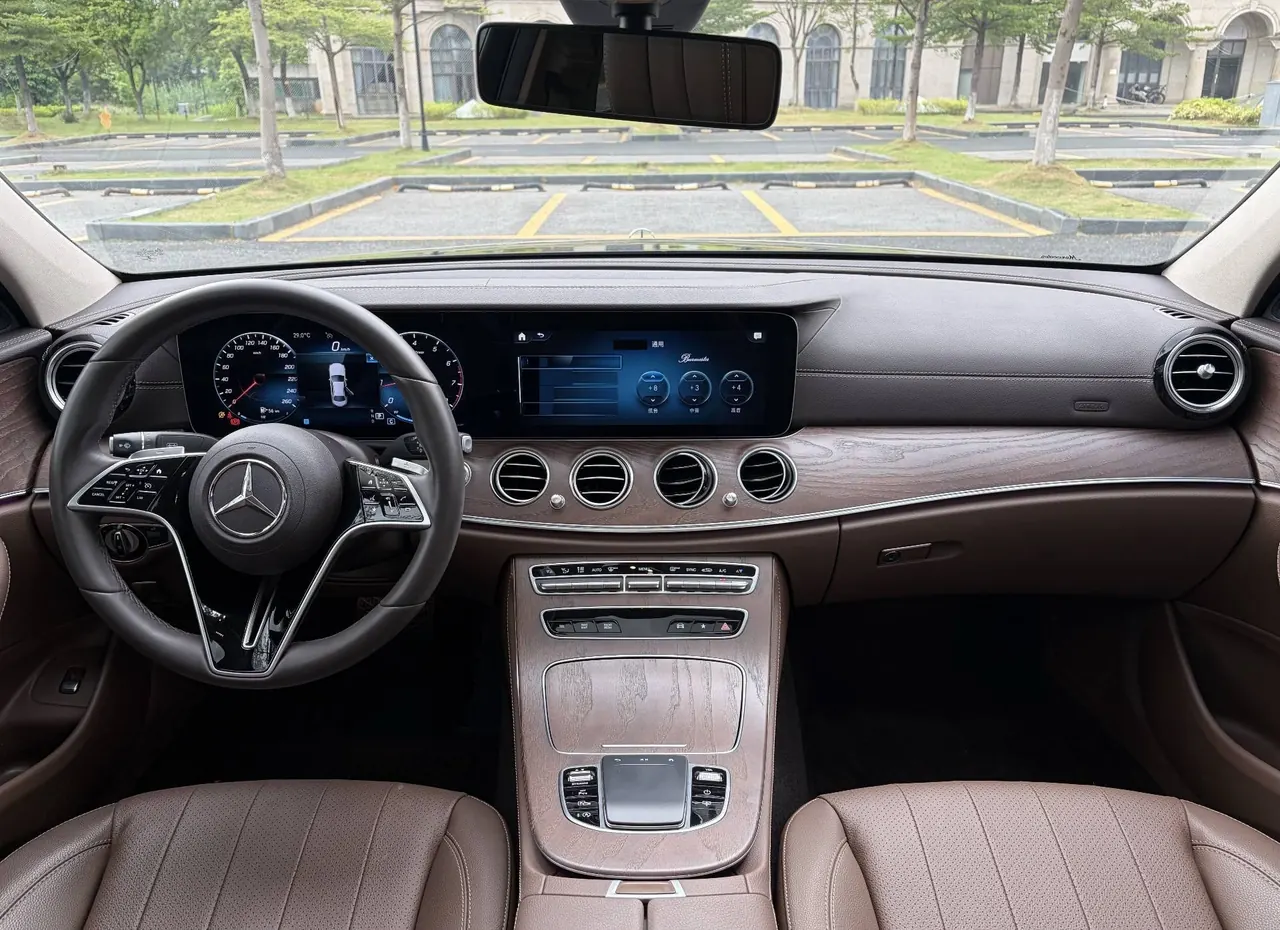 Mercedes Benz E Class 2021 E 300 L 2.0T Luxury Automatic Gear 3