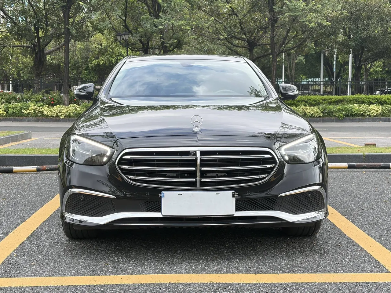 Mercedes Benz E Class 2021 E 300 L 2.0T Luxury Automatic Gear 4