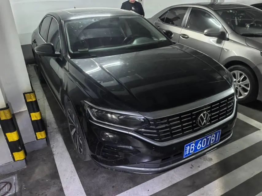 Volkswagen 2022 Passat 2.0TSI 330TSI Elite Edition Automatic 2