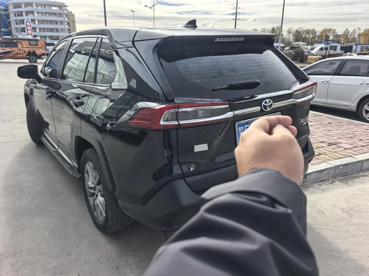 Toyota 2022 Wilanda 2.0 Stepless Four-wheel Drive Deluxe Edition Automatic Transmission 6