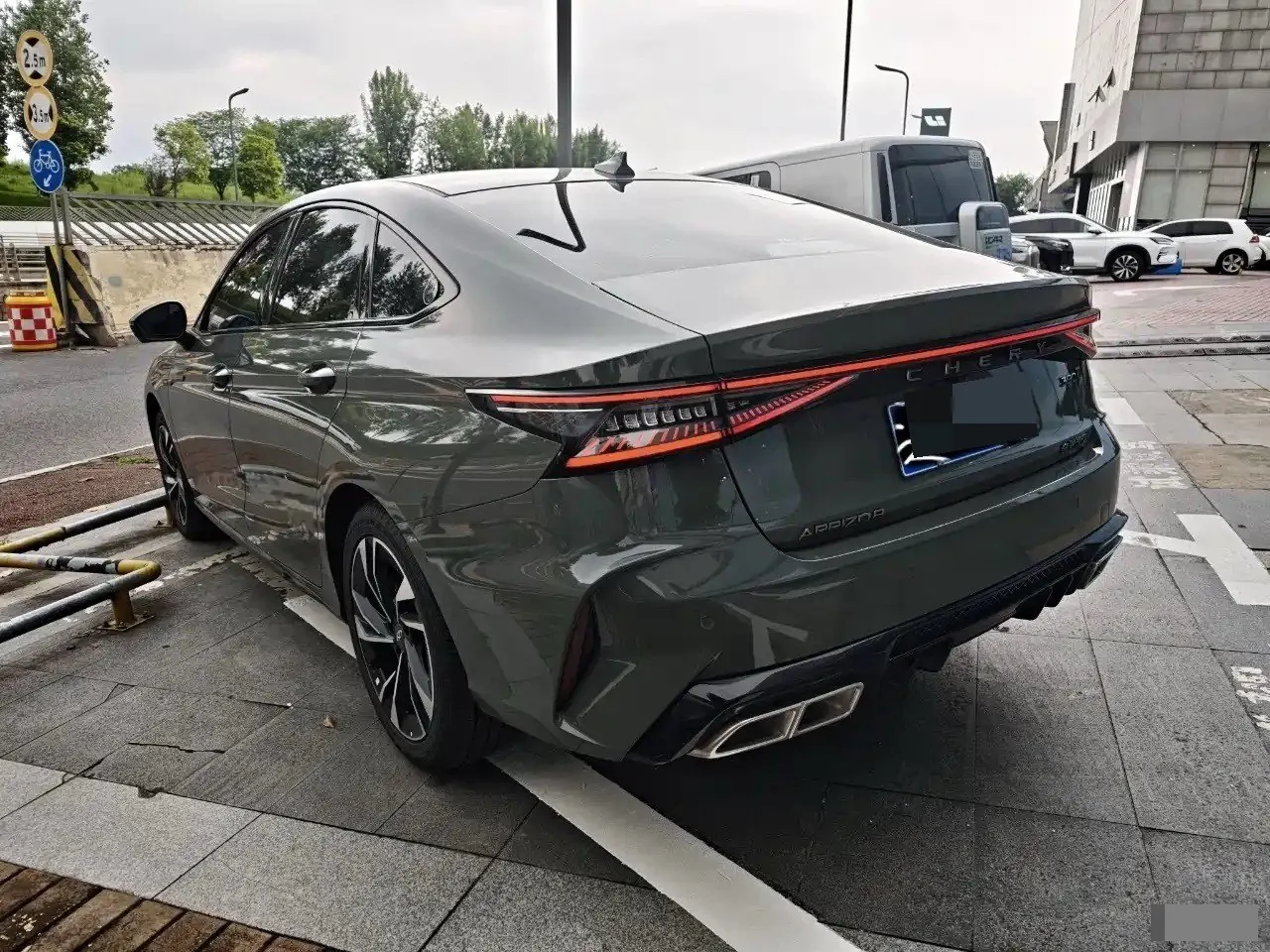Chery 2026 Erez 8 2.0T Conquest Edition Royal Automatic 3