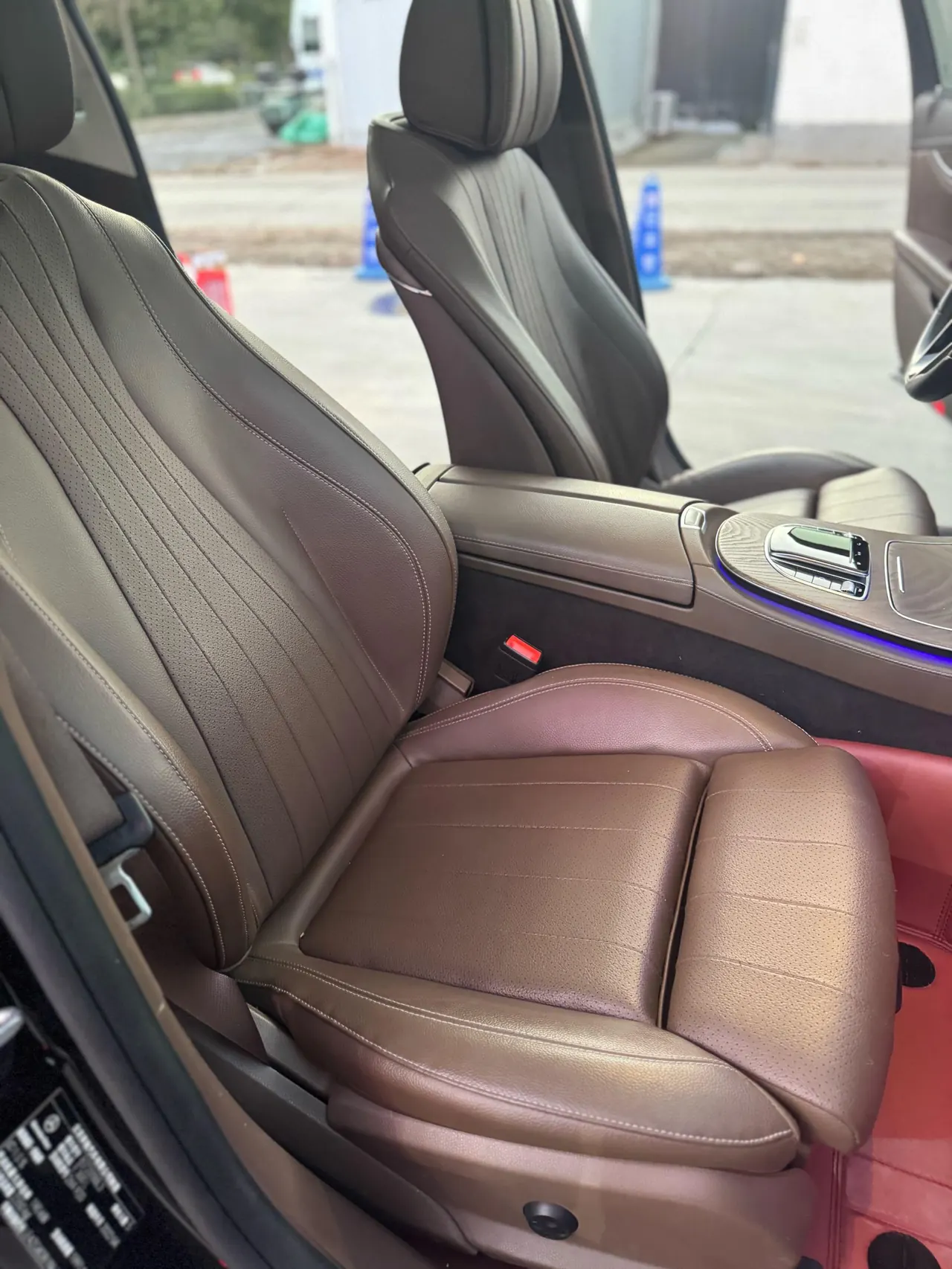 Mercedes Benz E-Class 2022 E 300 L 2.0T Sports Luxury (Change 2) Automatic Gear 2
