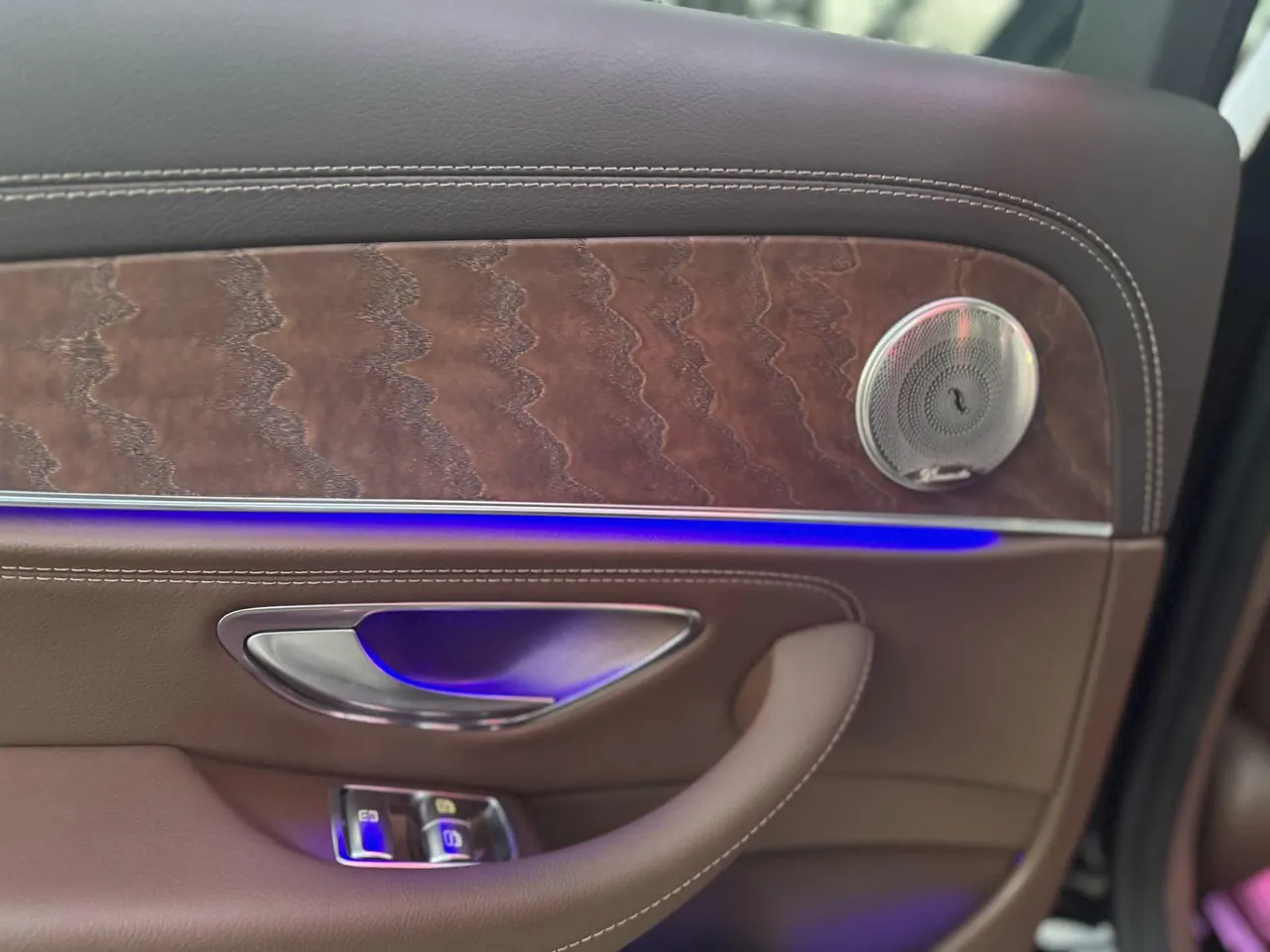 Mercedes Benz E-Class 2022 E 300 L 2.0T Sports Luxury (Change 2) Automatic Gear 9