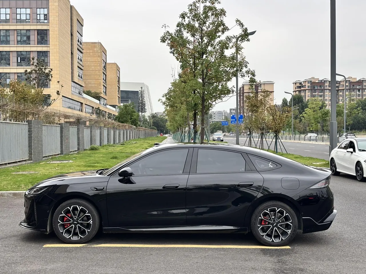 Chery 2026 Fengyun A 9 655 MAX Laser Radar Edition Automatic Gear 9