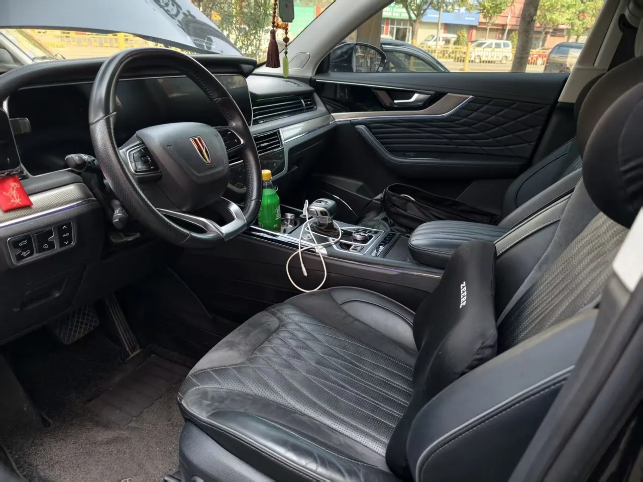 HongQi 2022 HS5 2.0T Zhilian Flag Edition Automatic Gear 9