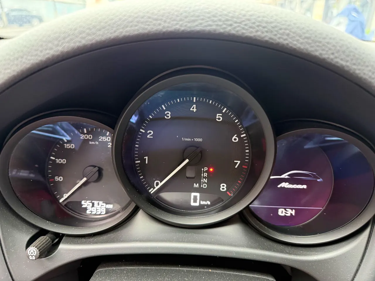 Porsche Macan (Imported) 2022 Macan 2.0T Automatic Gear 10
