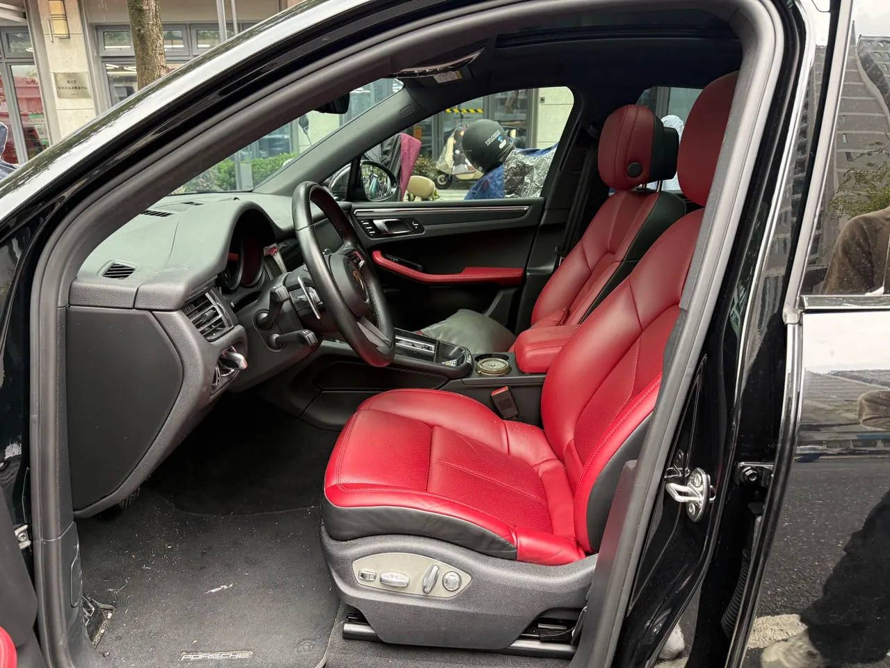 Porsche Macan (Imported) 2022 Macan 2.0T Automatic Gear 9