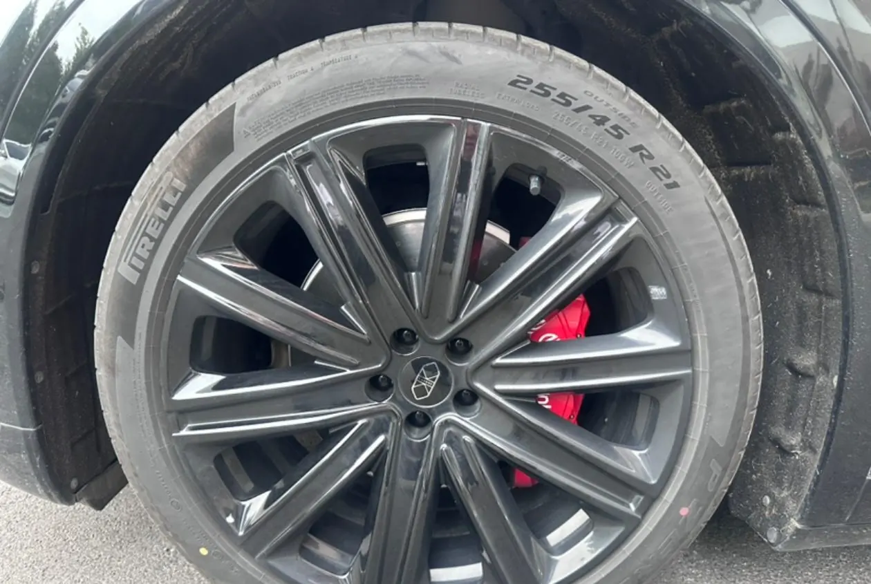 Intellectual 2024 R 7 736km UItra automatic gear 2