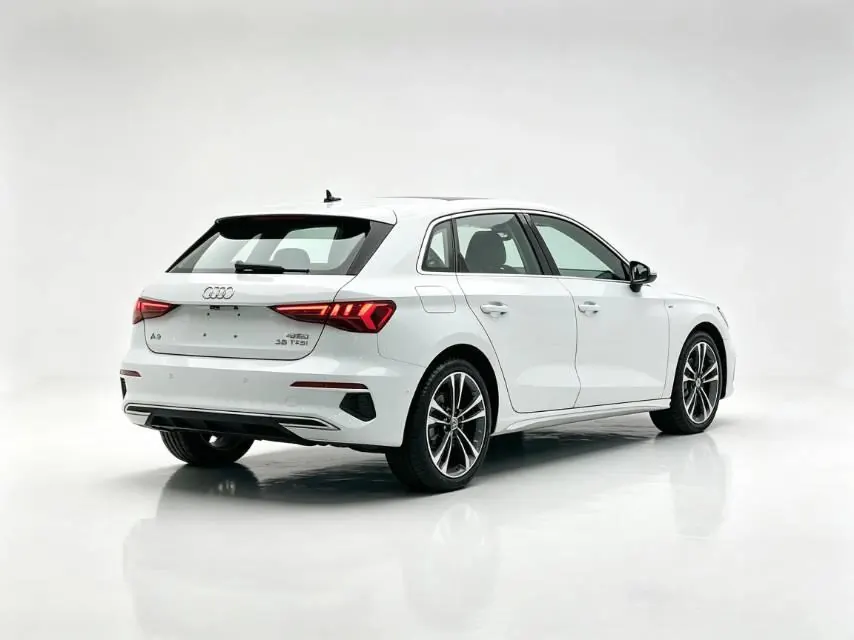Audi 2023 A3 Sportback 1.4TFSI 35TFSI Enterprising and Elegant Automatic Gear 4