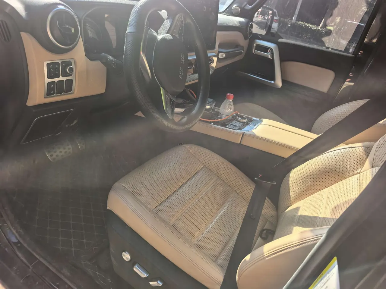 Beijing 2026 BJ40 2.0T Explorer automatic gear 3