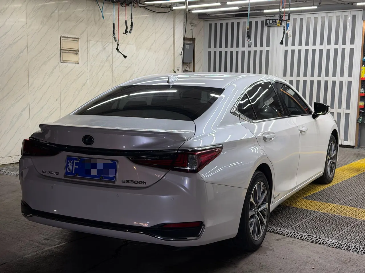Lexus ES (Imported) 2021 ES300h 2.5 Stepless Excellence Edition Automatic Gear 8