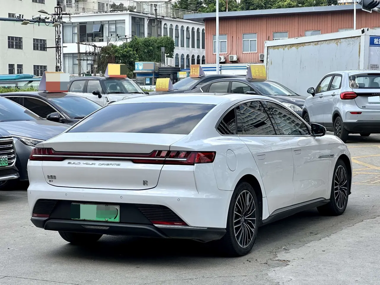BYD 2020 Han Super Long Endurance Deluxe Automatic Transmission 3