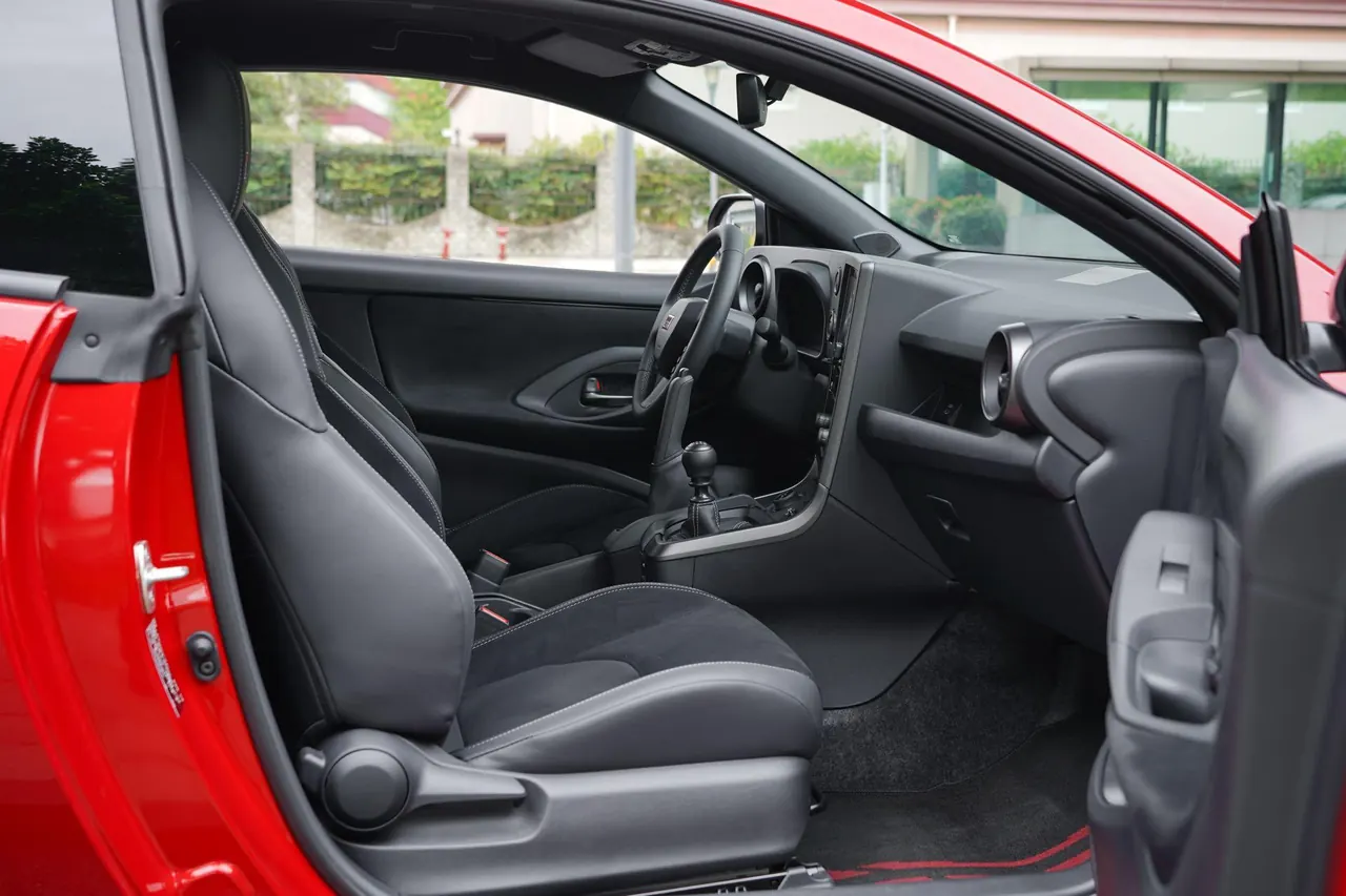 Toyota GR YARIS (Imported) 2026 GR YARIS 1.6T Evolution Manual Gear 18