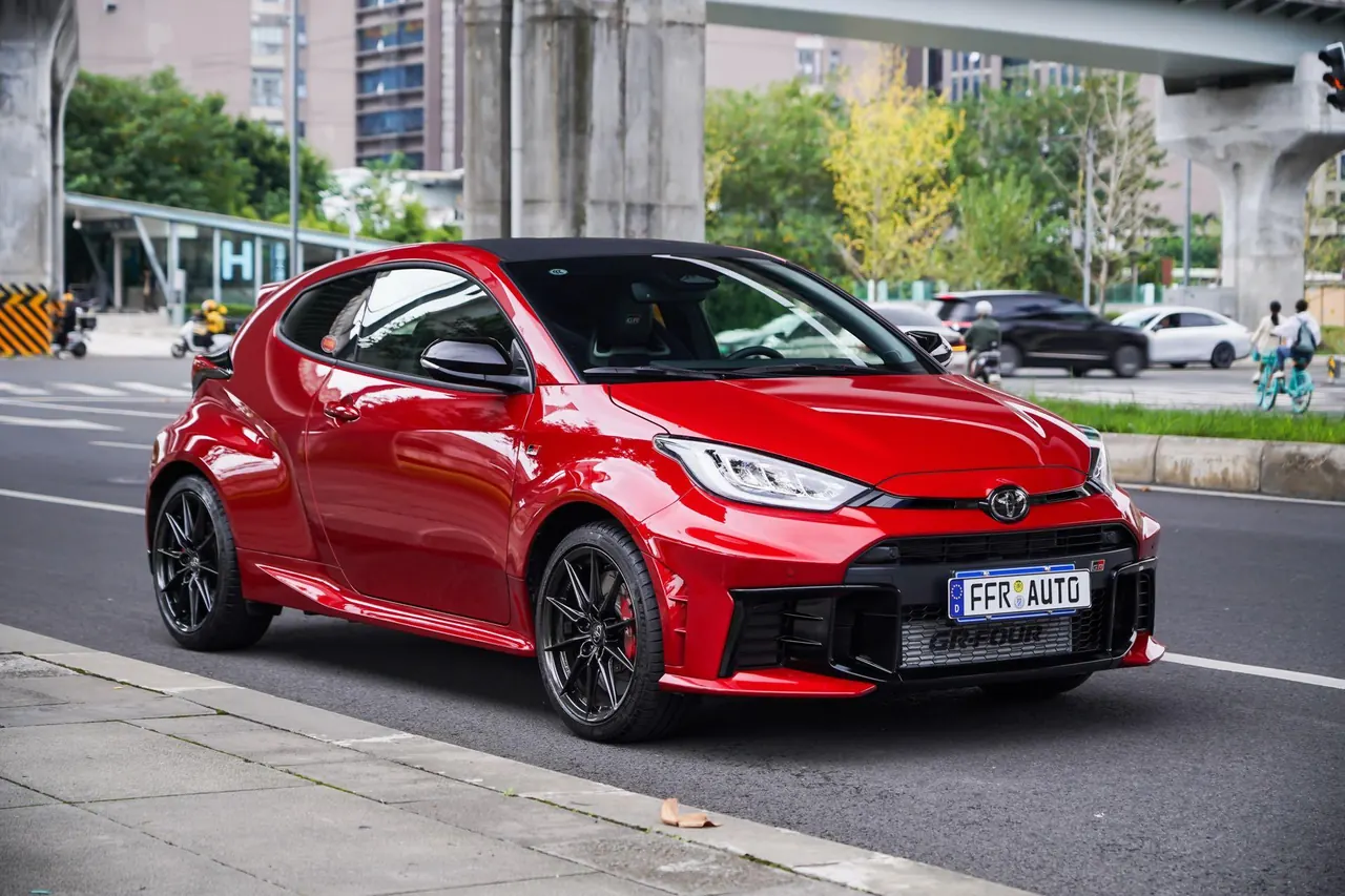 Toyota GR YARIS (Imported) 2026 GR YARIS 1.6T Evolution Manual Gear 8