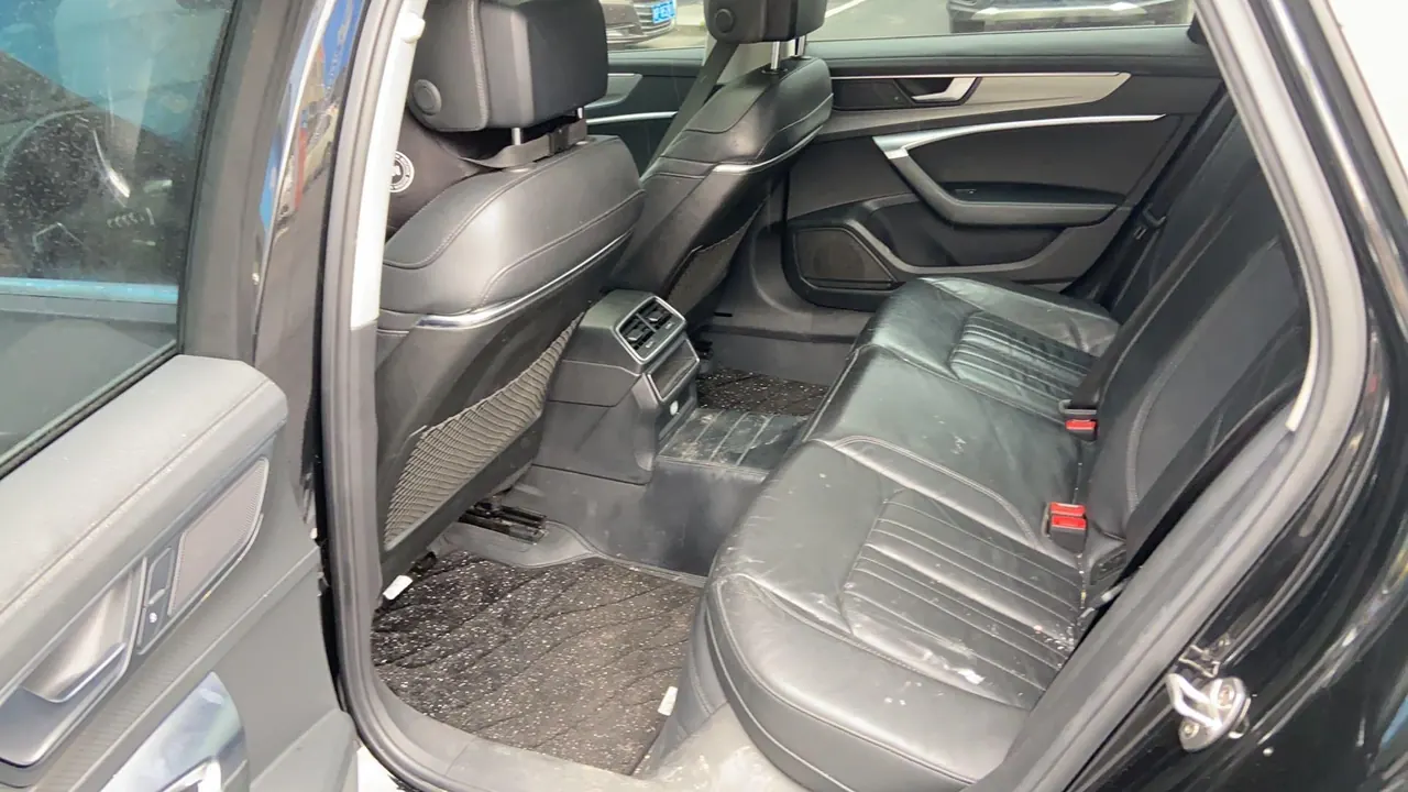 Audi 2022 A6L 2.0TFSI 40TFSI Deluxe Elegant Automatic 4