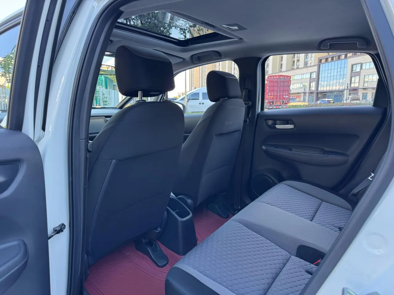 Honda 2022 Fit 1.5 Stepless Tide Enjoy Skylight Edition Automatic Gear 8