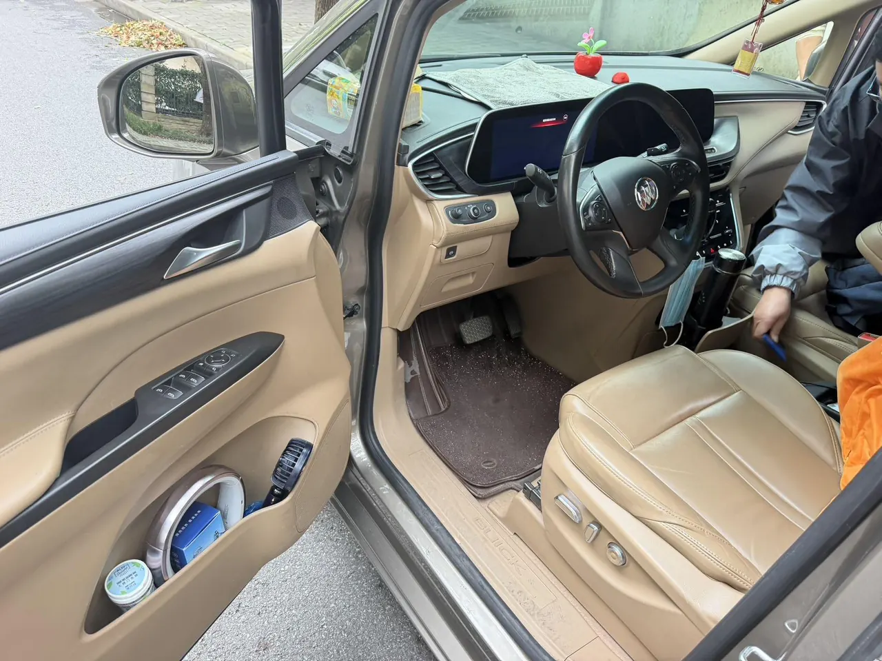Buick 2020 GL8 ES Lu Zun 2.0T 653T Luxury Automatic Gear 3