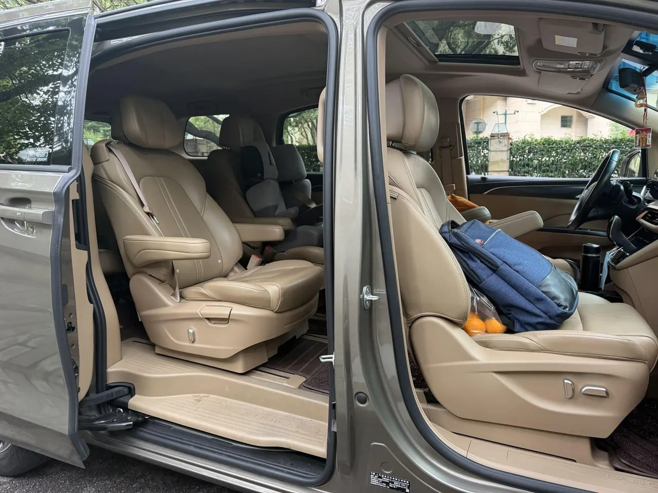 Buick 2020 GL8 ES Lu Zun 2.0T 653T Luxury Automatic Gear 6