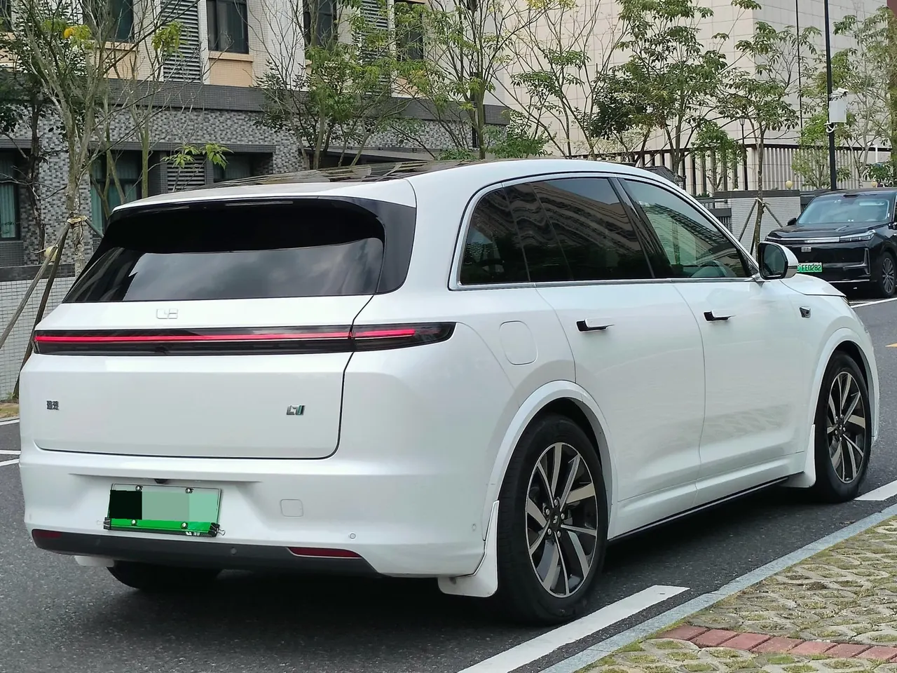 Li 2023 L7 Pro automatic gear 3