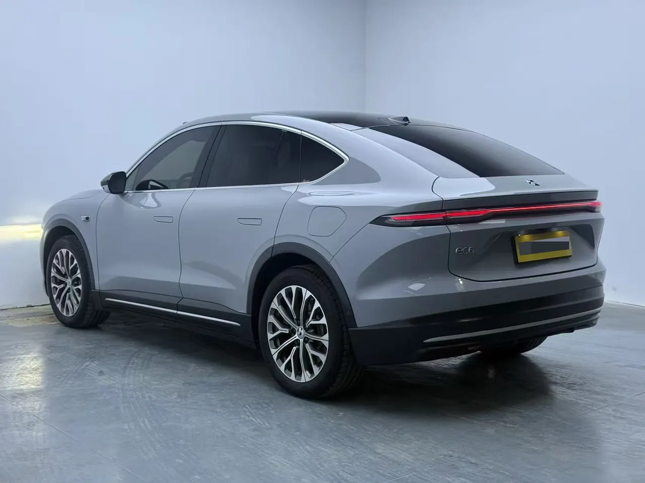 NIO 2024 EC6 75kWh automatic transmission 9