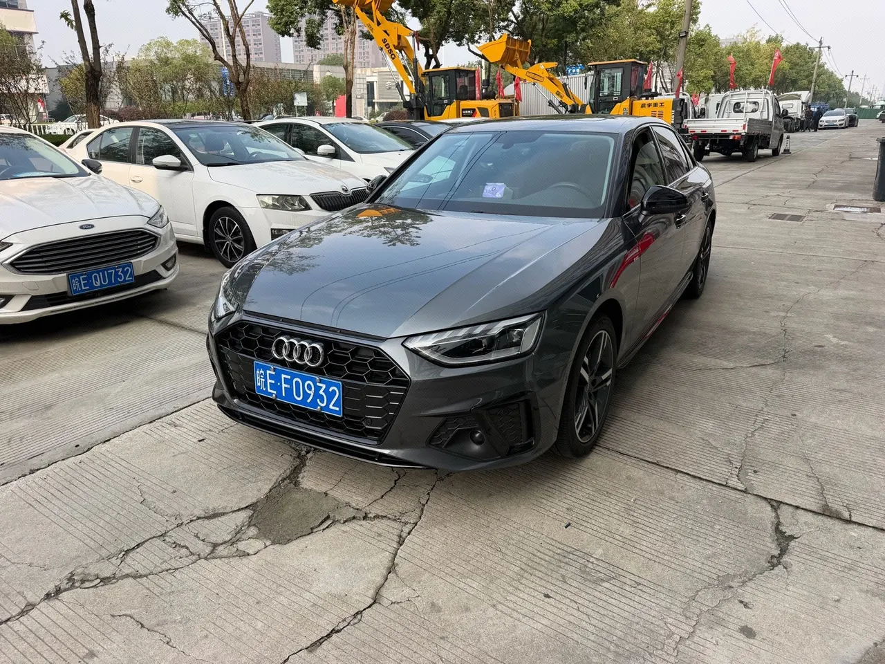 Audi 2022 A4L 2.0TFSI 40TFSI Deluxe Dynamic Automatic - View 1