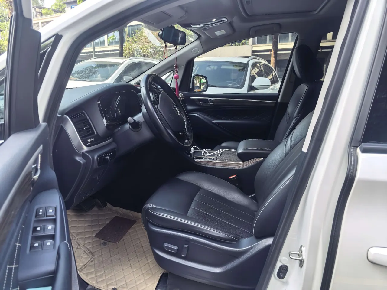 Chuanqi 2020 GM8 2.0T 390T Premium Edition Automatic Gear 2