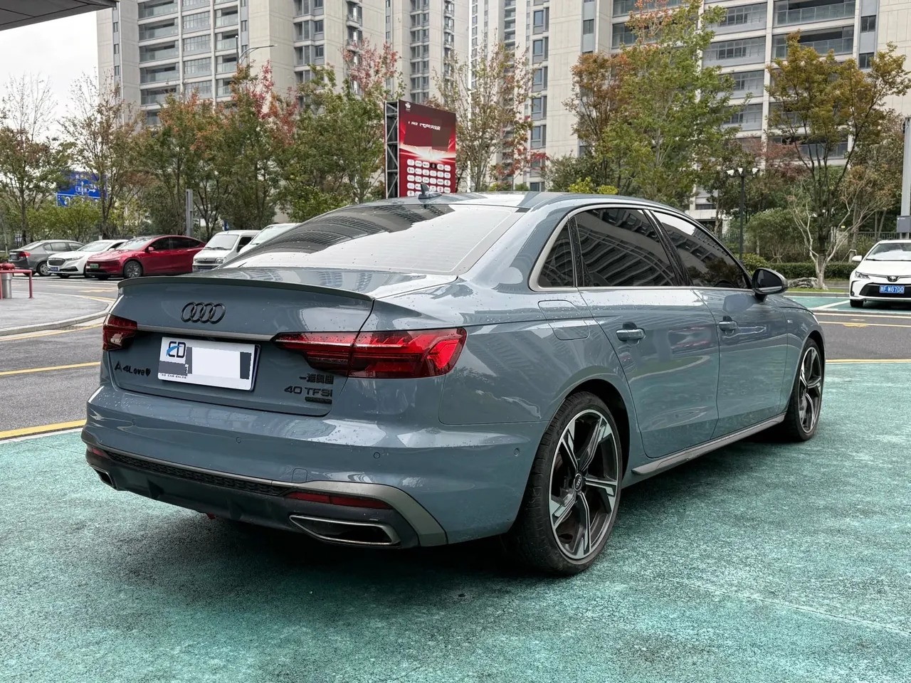 Audi 2022 A4L 2.0TFSI 40TFSI Quattro RS Kit Burning Speed Automatic 6