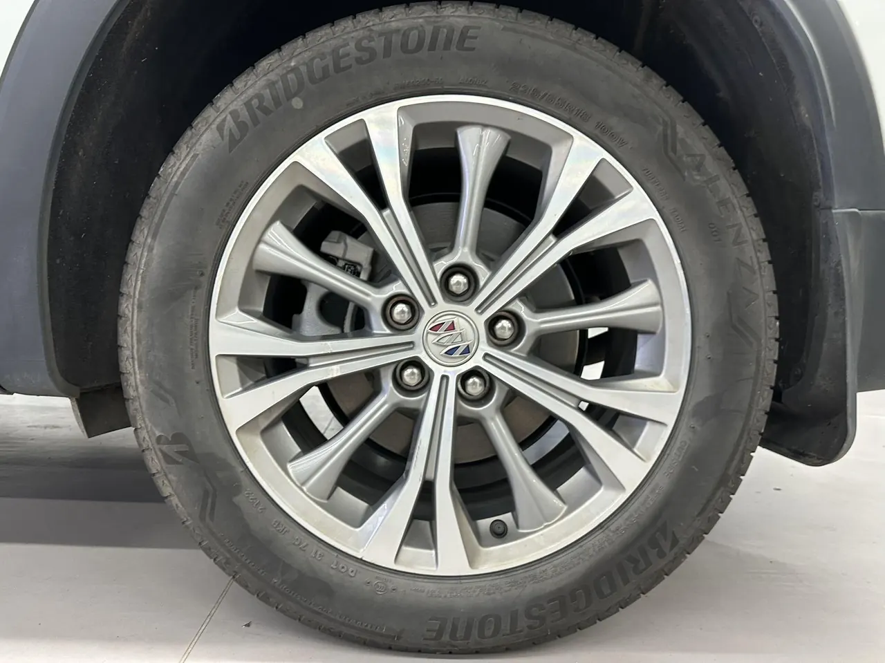 Buick 2022 Angkewei Plus 48V 2.0T 652T Luxury 5-seat Automatic Gear 7
