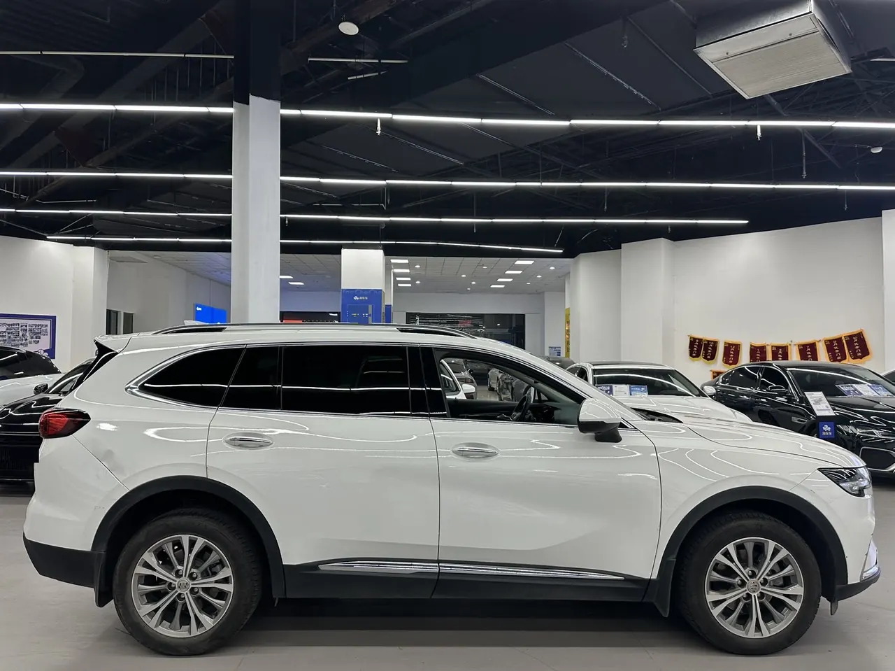 Buick 2022 Angkewei Plus 48V 2.0T 652T Luxury 5-seat Automatic Gear 9