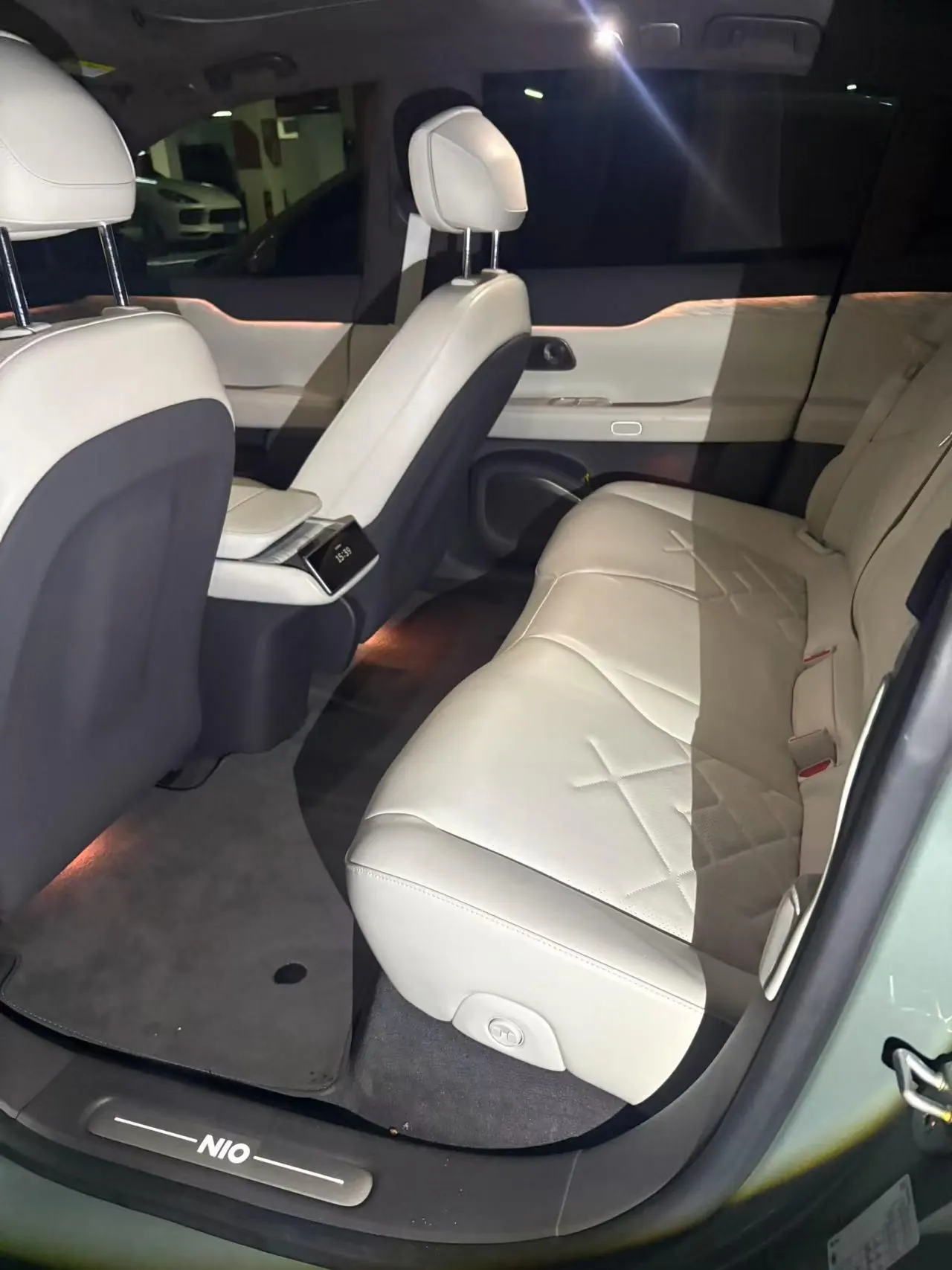 NIO 2023 ET 7 100kWh automatic gear 3