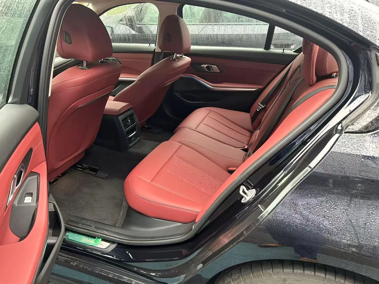 BMW 2026 i3 eDrive 40 L obsidian night suit automatic gear 4