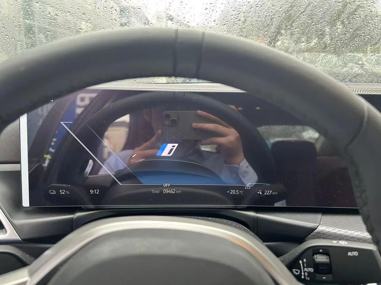 BMW 2026 i3 eDrive 40 L obsidian night suit automatic gear 6