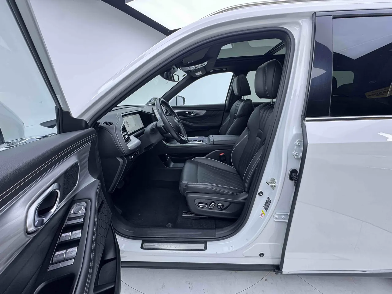 Chuanqi 2022 GS8 2.0TGDI Two-Drive Deluxe Zhilian Edition Seven-seat Automatic Gear 17
