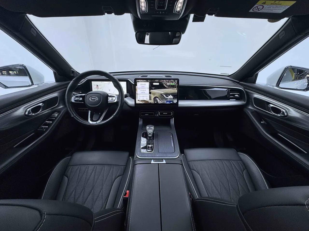 Chuanqi 2022 GS8 2.0TGDI Two-Drive Deluxe Zhilian Edition Seven-seat Automatic Gear 2