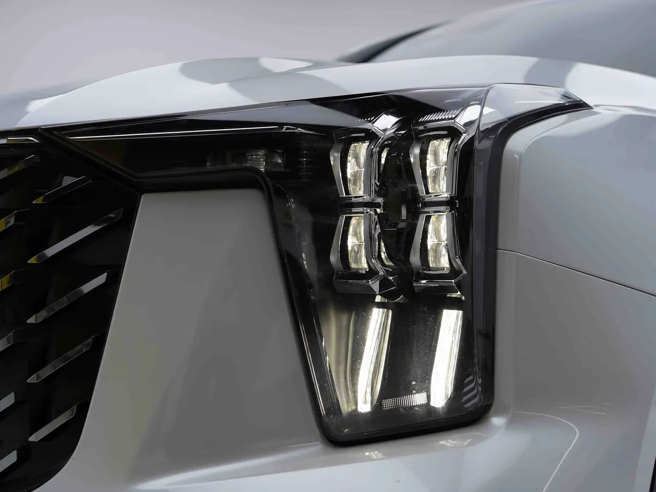 Chuanqi 2022 GS8 2.0TGDI Two-Drive Deluxe Zhilian Edition Seven-seat Automatic Gear 9