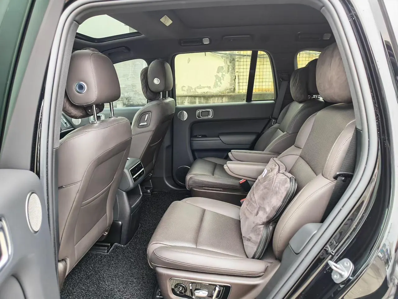 Li 2023 L8 Pro automatic gear 9