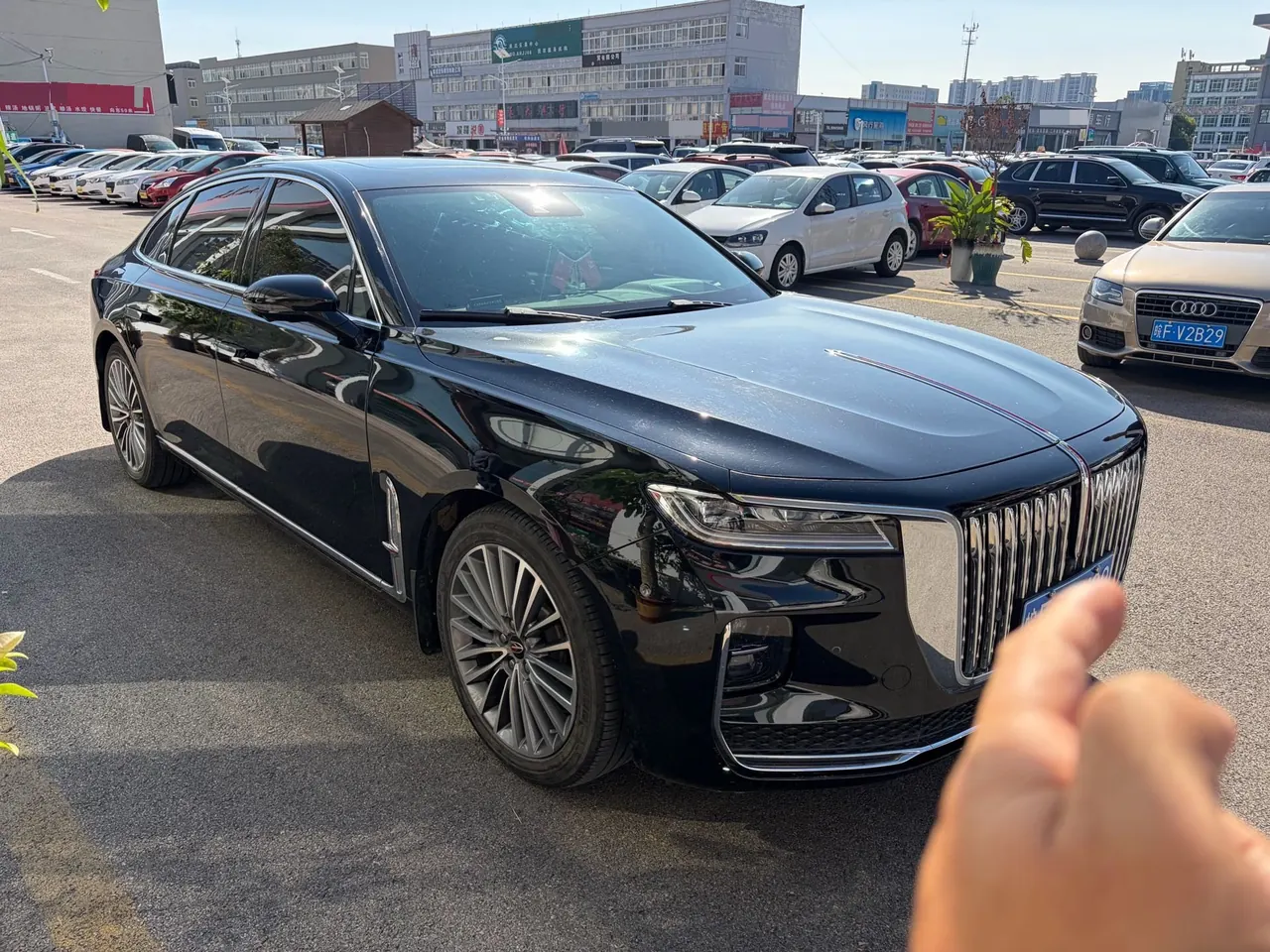HongQi 2022 H9 48V 2.0T Zhilian Qi Chang Edition Automatic Gear 2