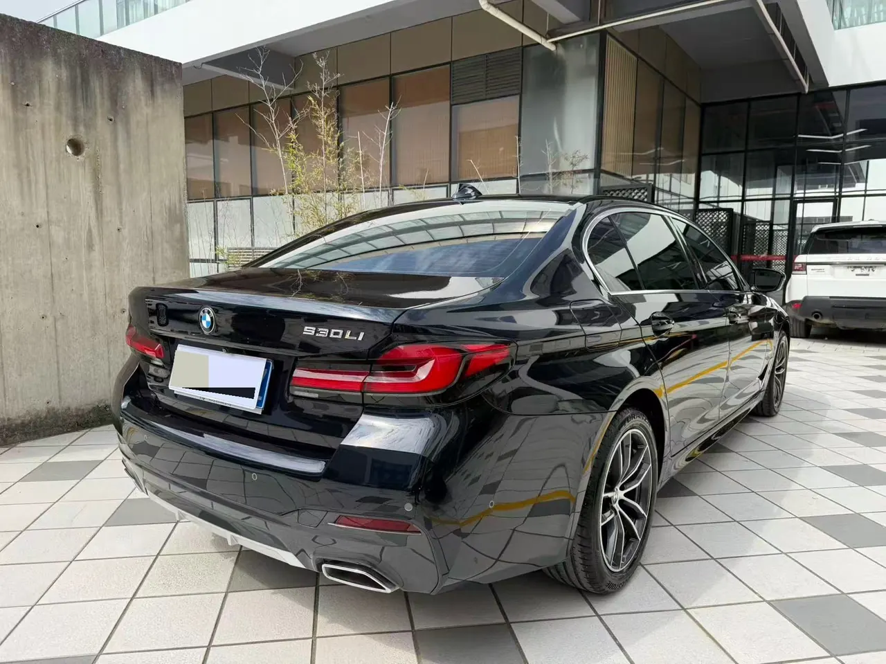 BMW 5 Series 2022 525Li 2.0T M Sports Suit (Modified) Automatic Gear 8
