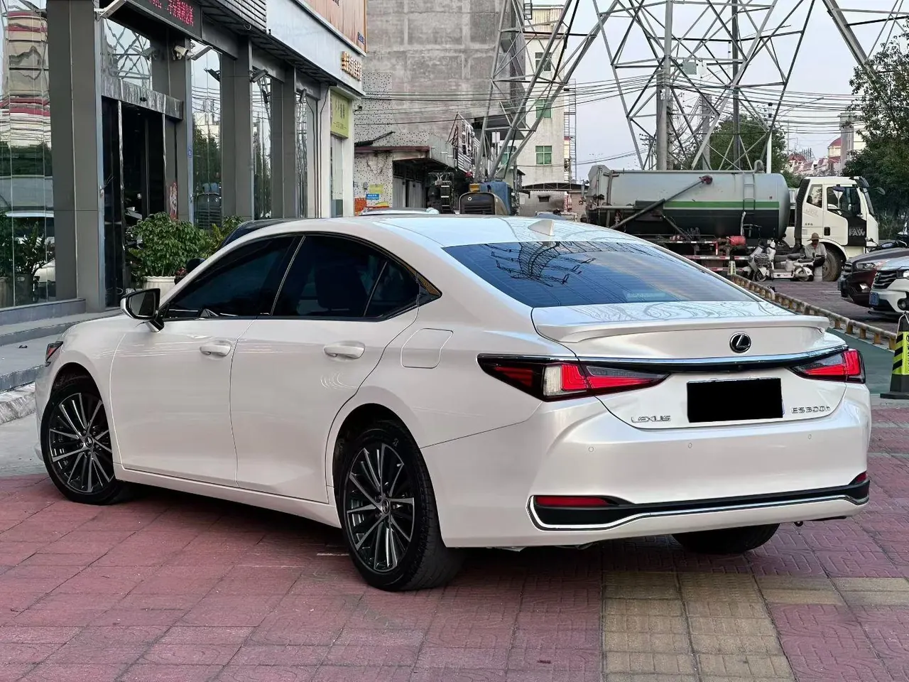 Lexus ES (Imported) 2022 ES300h 2.5 Stepless Premium Edition Automatic Gear 4