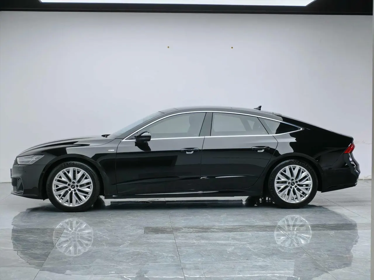 Audi A7 (Imported) 2021 A7 Sportback 2.0TFSI 45TFSI Automatic Gear Selection 3