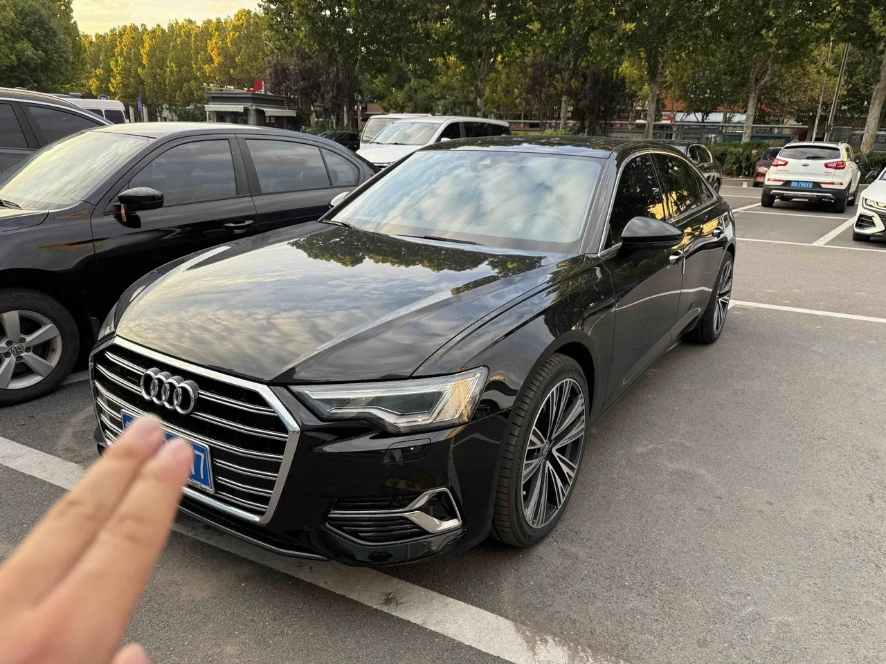 Audi 2023 A6L 2.0TFSI 40TFSI Deluxe Elegant Automatic - View 1