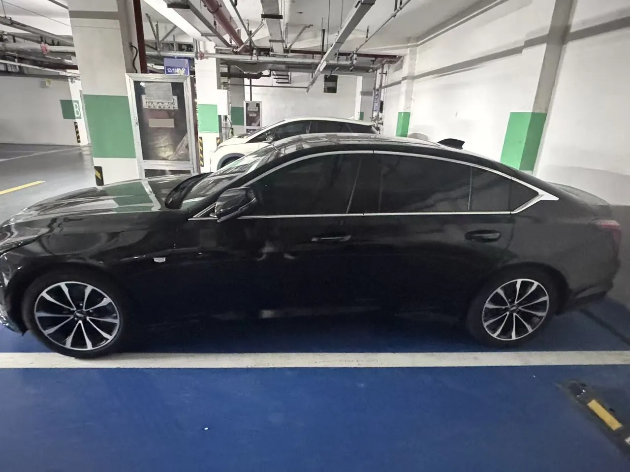 Cadillac 2025 CT5 2.0T 28T City Sports Edition Automatic Gear 8
